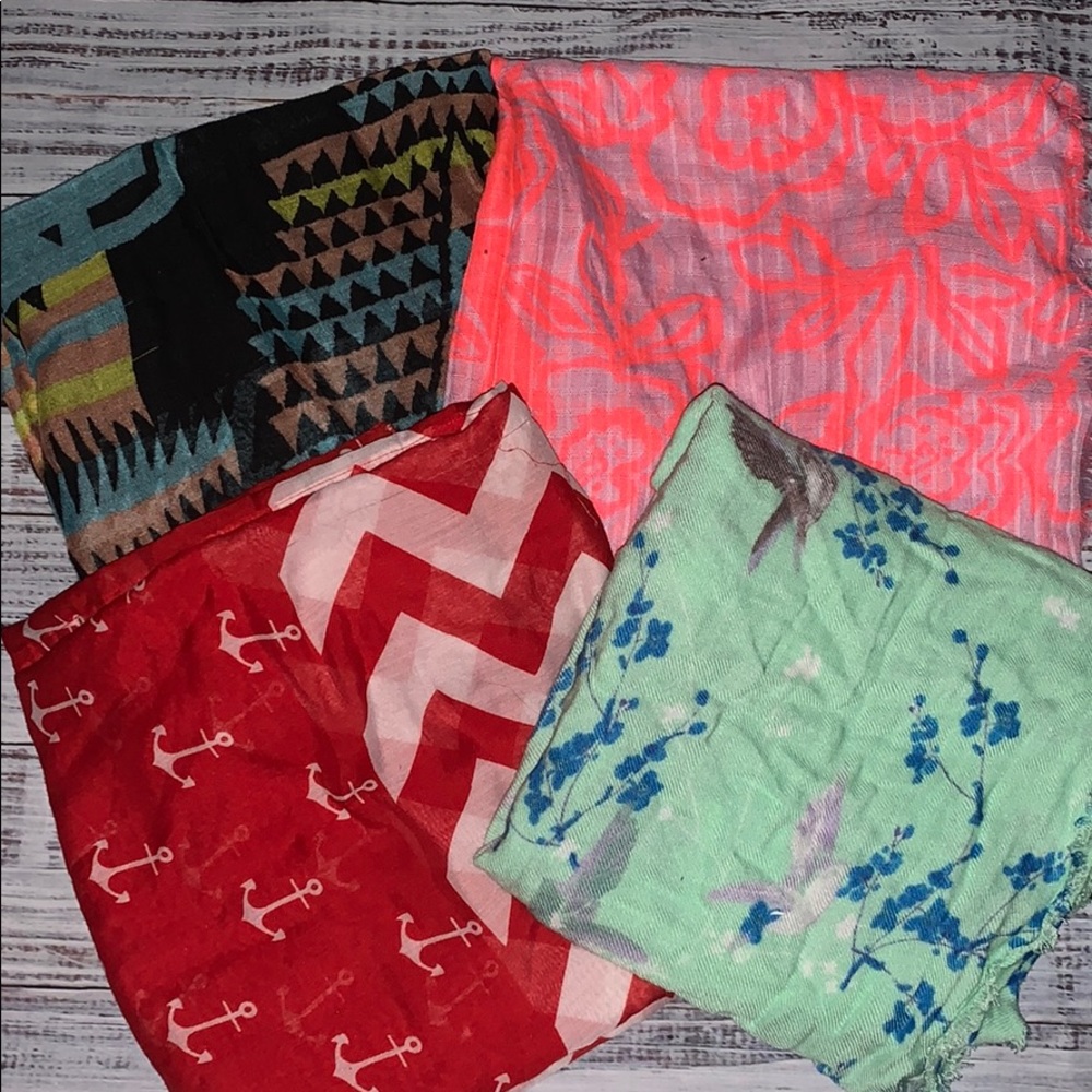 Set of 4 Scarves